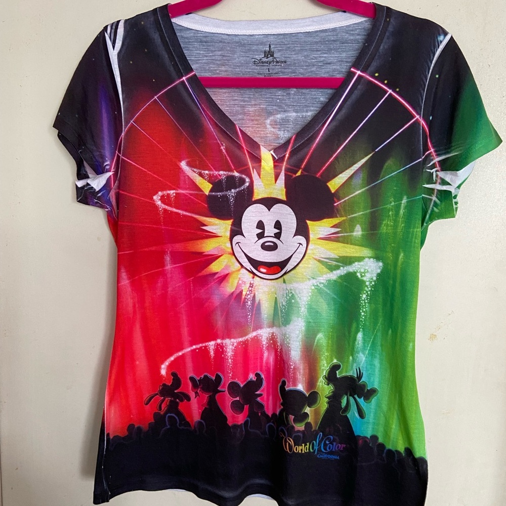 Disney Parks World of Color tee shirt.